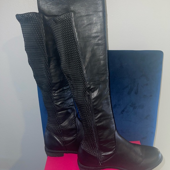 Black over the Knee Boots…… - Picture 2 of 7